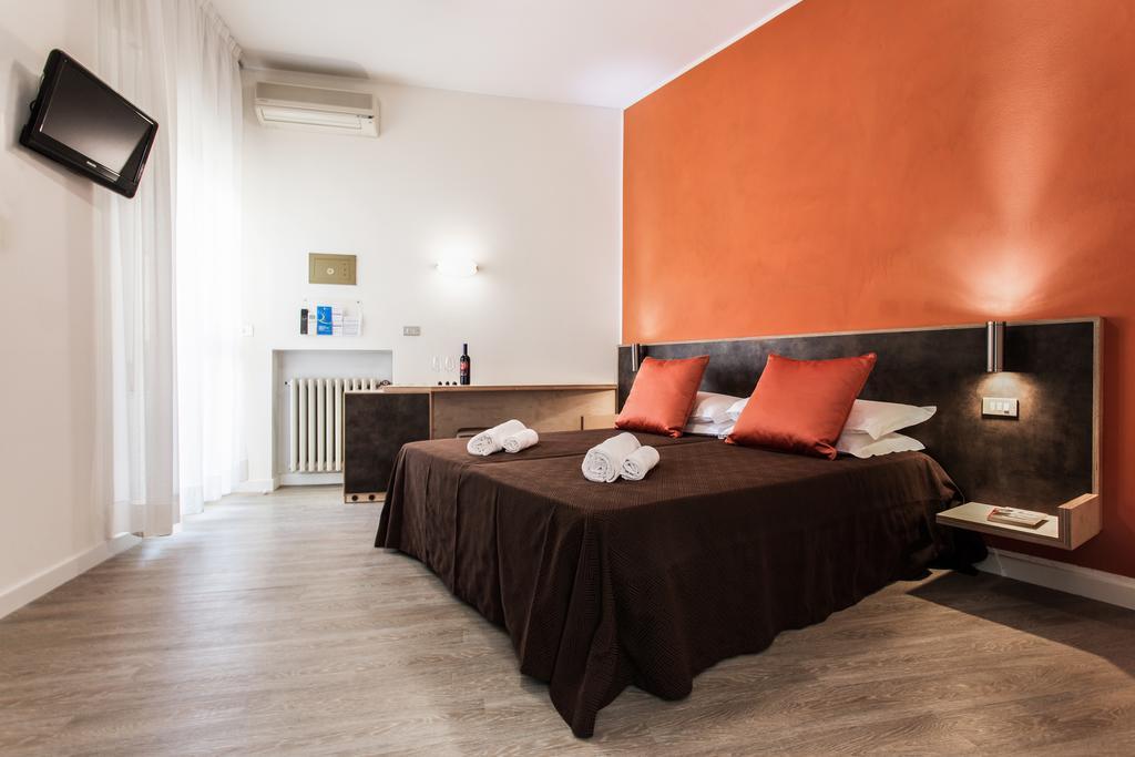 Hotel Antares Cervia Camera foto