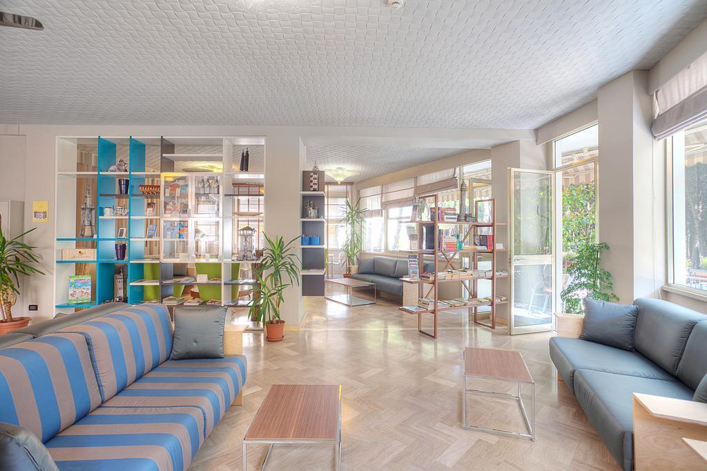 Hotel Antares Cervia Esterno foto